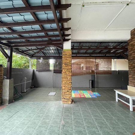 Venice Raudhah Guest House Lumut Exterior photo