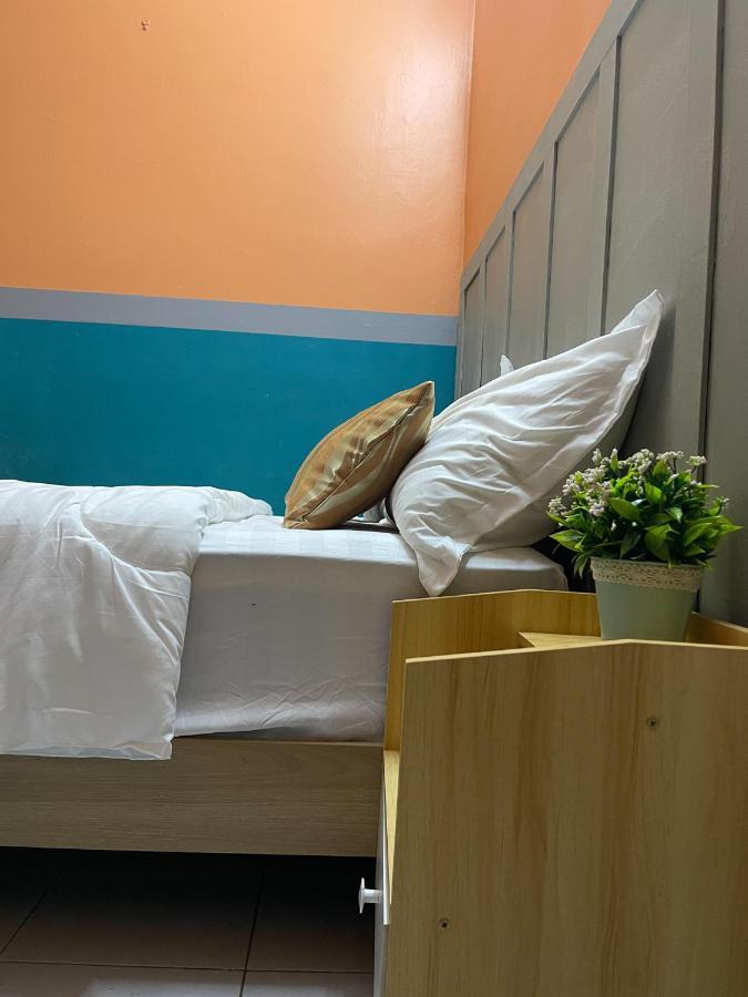 Venice Raudhah Guest House Lumut Exterior photo